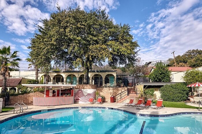 Austin Motel's iconic pool!
