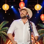 Mac McAnally sings on a Las Vegas New Year